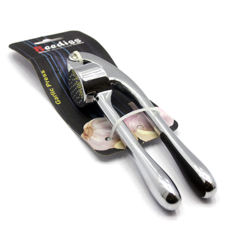 سیرخردکن بیدیس با جنس مقاوم و دسته ارگونومیک، خرد کردن سریع و یکنواخت سیر را آسان میکند. مناسب آشپزی روزانه و حرفهای، قابل شستشو و بادوام.