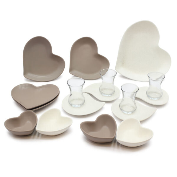 خرید سرویس عصرانه‌خوری ریتا آیسرام با طراحی قلبی خاص، رنگ‌بندی شیک و کیفیت ممتاز. مناسب پذیرایی عصرانه، چای، شیرینی و دسر. انتخابی عالی برای جهیزیه و چیدمان رومانتیک.