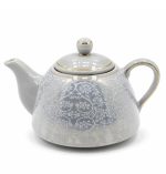 خرید قوری لوستری سرامیکی در سه رنگ سفید، کرم و طوسی با طراحی لوکس و خطوط طلایی. مناسب سرو چای و دمنوش، کیفیت ساخت بالا، حفظ دمای نوشیدنی و مناسب پذیرایی.
